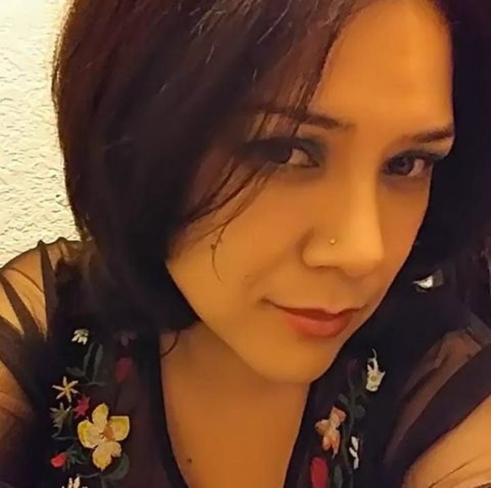 Meet your Posher, Claudia